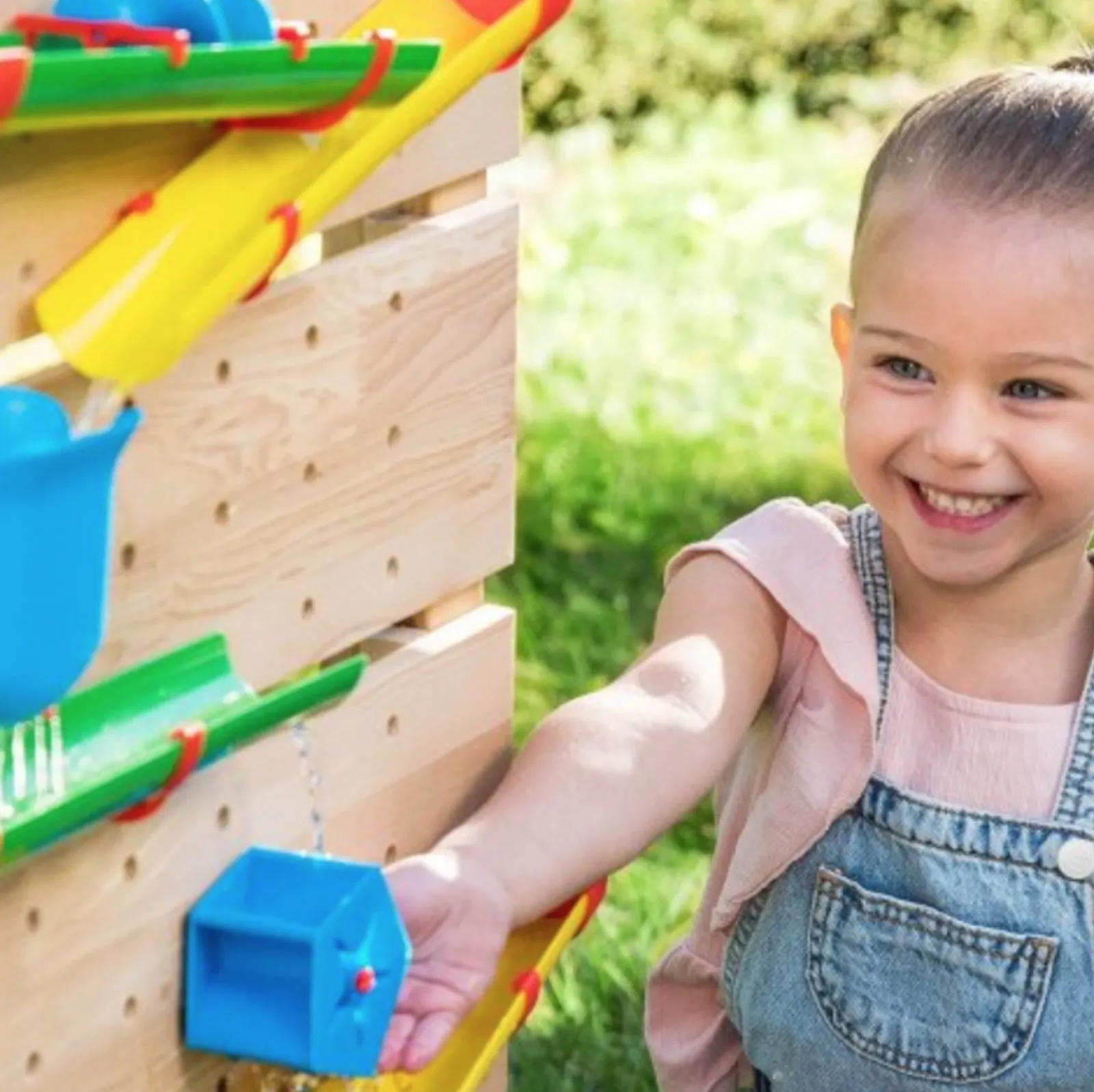 Little Helper Montessori Outdoor-Wasserwand aus Öko-Holz | Wasserspiel für Kinder | 3 Jahre+